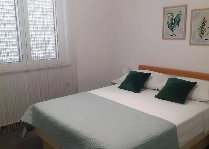 Апартаменты Andrej Раб